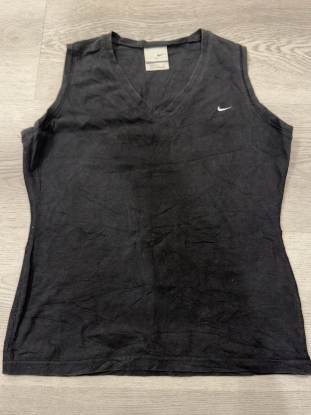 Nike Black V-Neck Sleeveless Tank Top Women’s Medium Small Swoosh Athletic